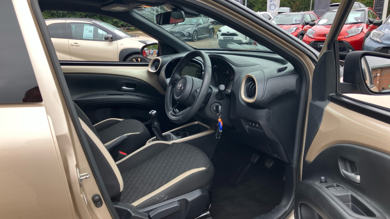 Toyota Aygo X 1.0 VVT-i Edge 5dr [Canvas] Petrol Hatchback